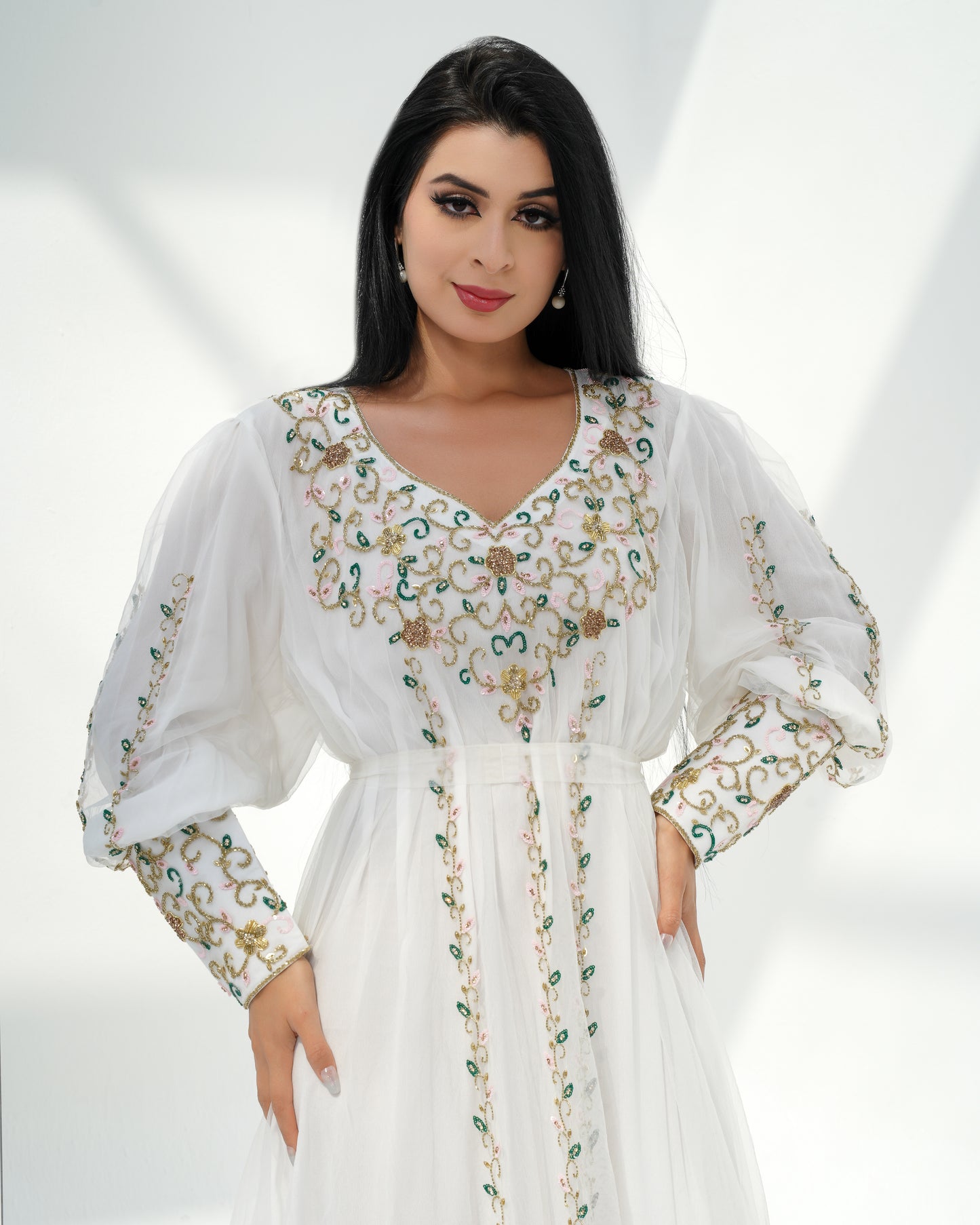 white wonder Louise kaftan