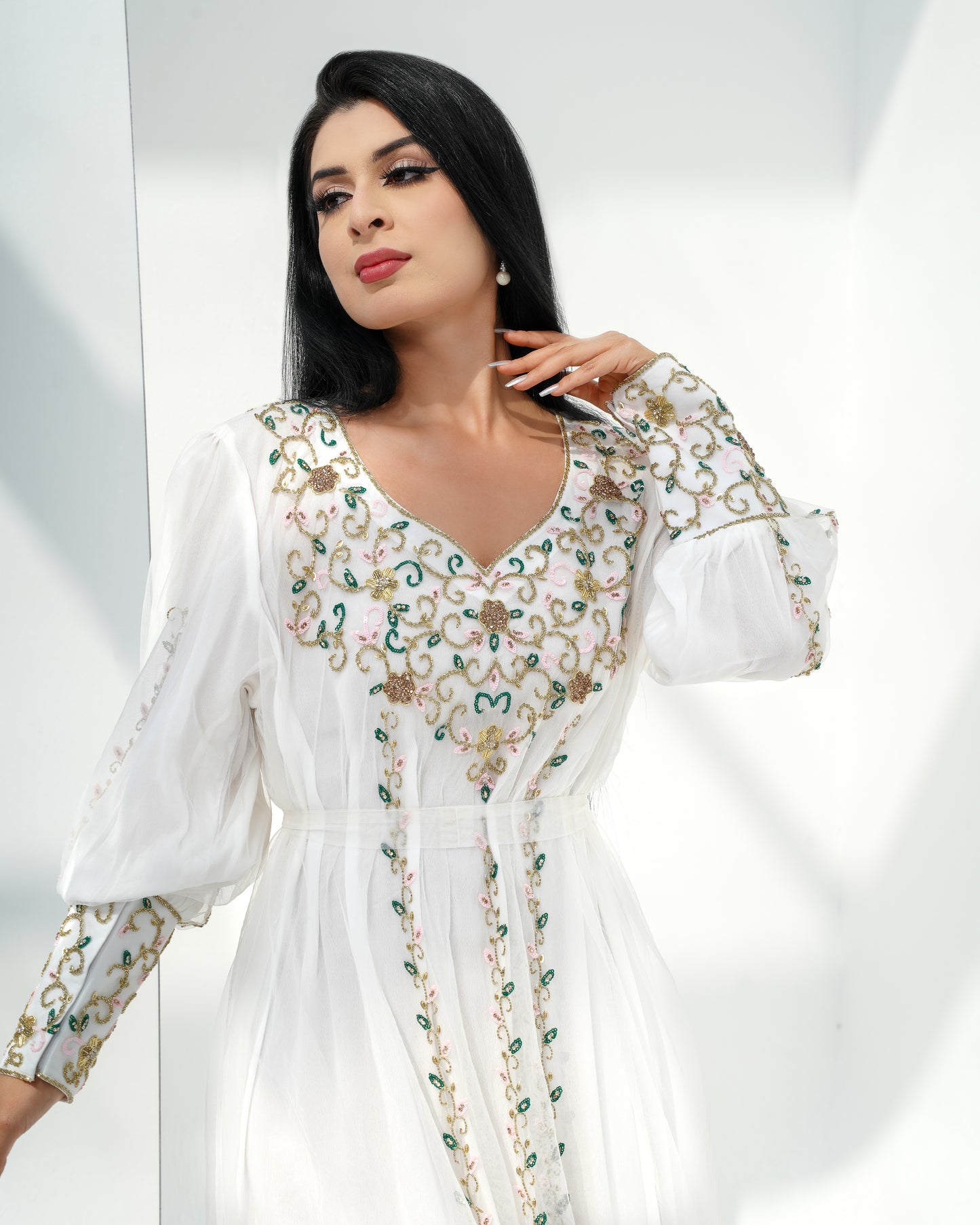 white wonder Louise kaftan