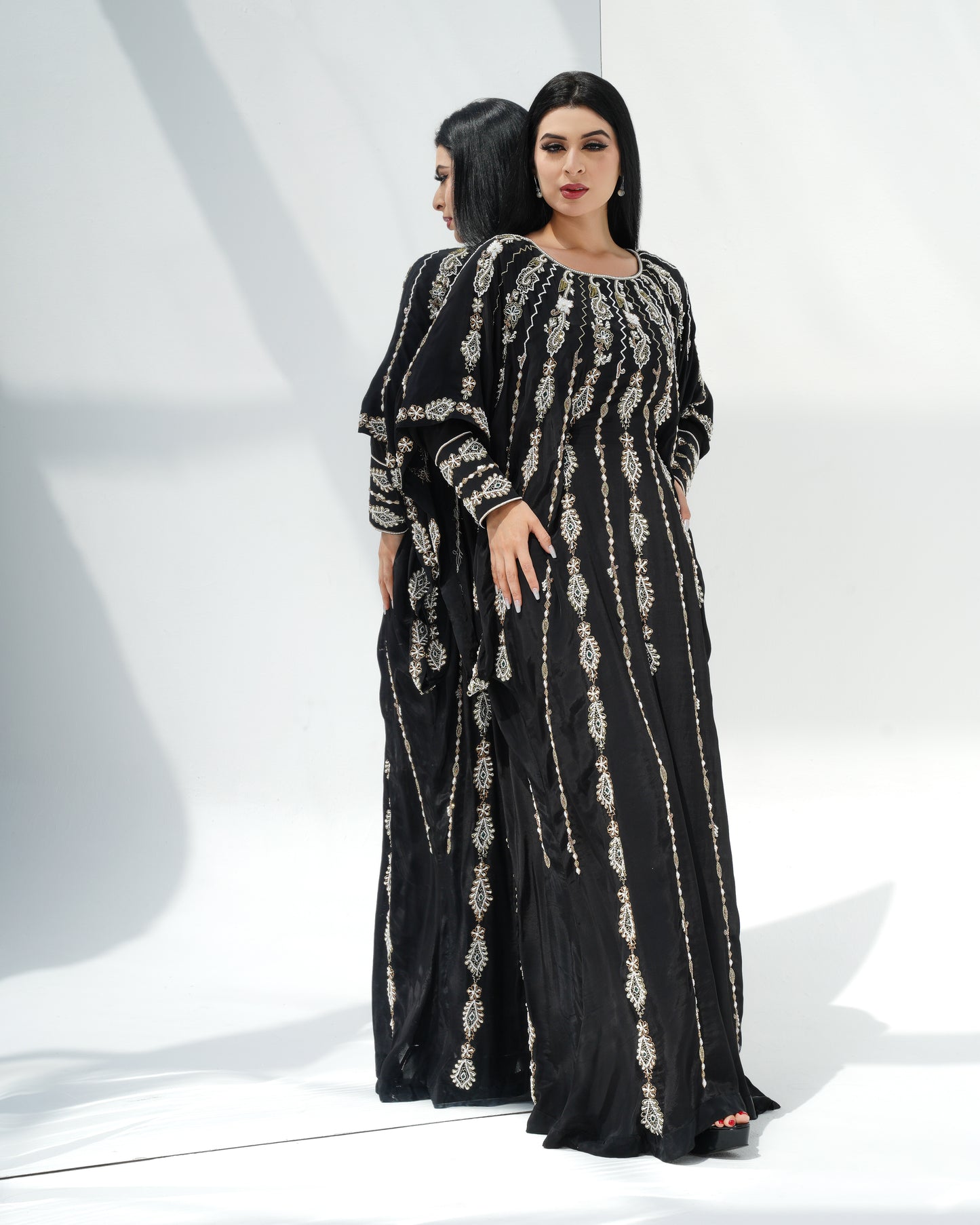 Black thobe Louise kaftan